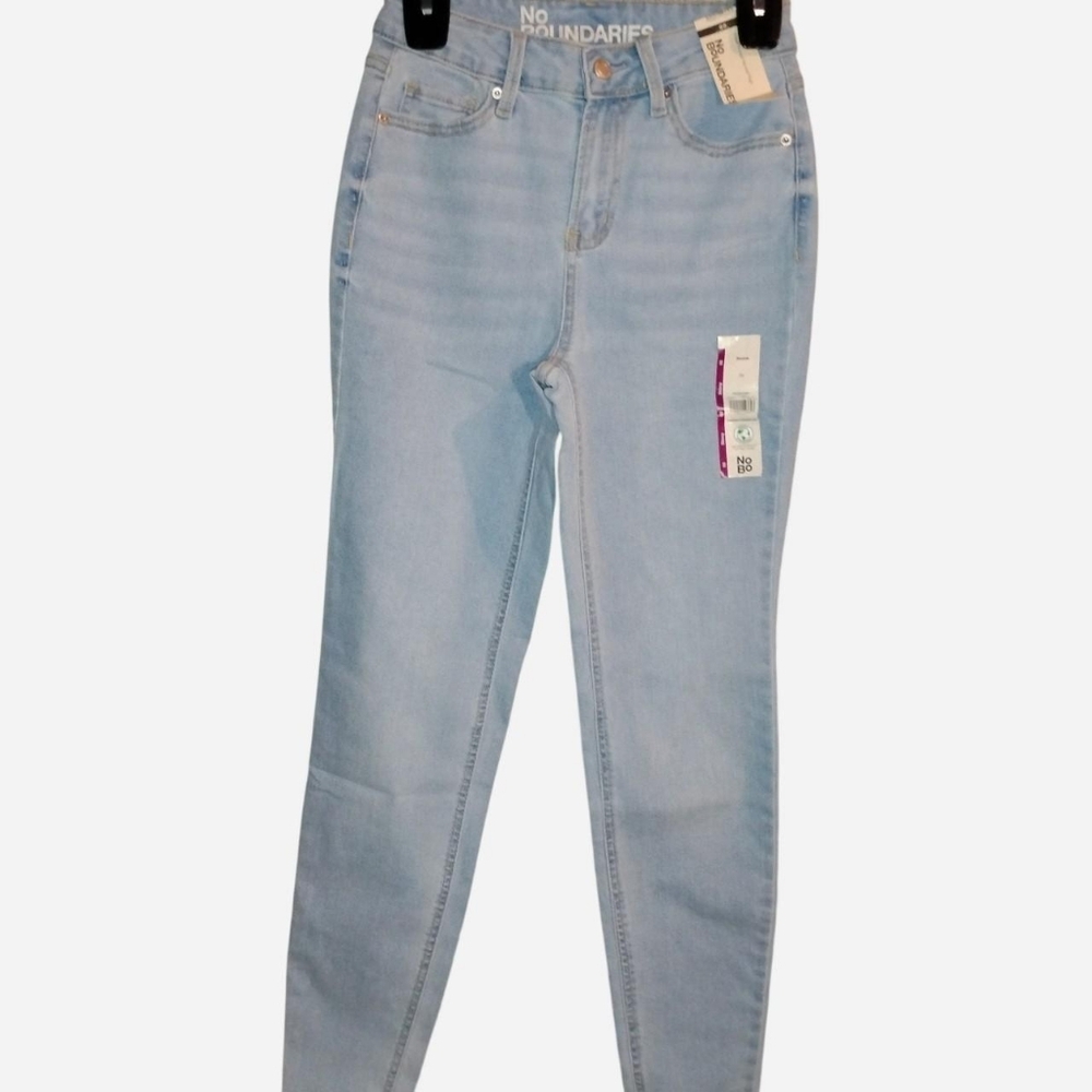 NWT No Boundaries Juniors High-Rise Skinny Jeans Size 00